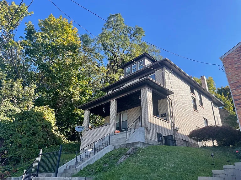 2101 Broadway Avenue - 1